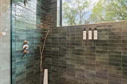 Eagle Orchard Oceanfront Villa - Image 5