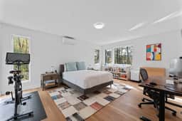 Lantern Bungalow - Image 4