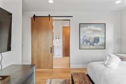 Pines Manor Birch - Image 3