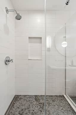 Pearl Ridge Villa Bungalow - Image 3