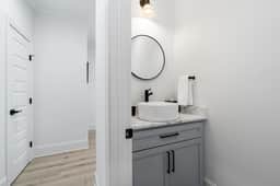 River Bungalow Nook - Image 5