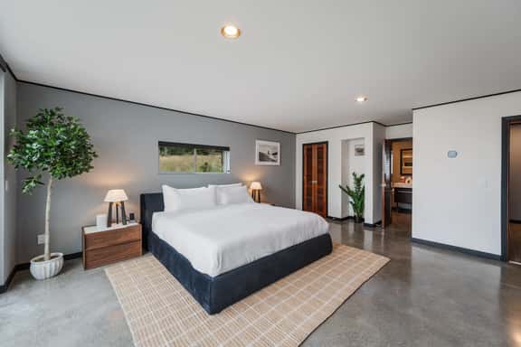 Hideaway Bluestone - Image 1