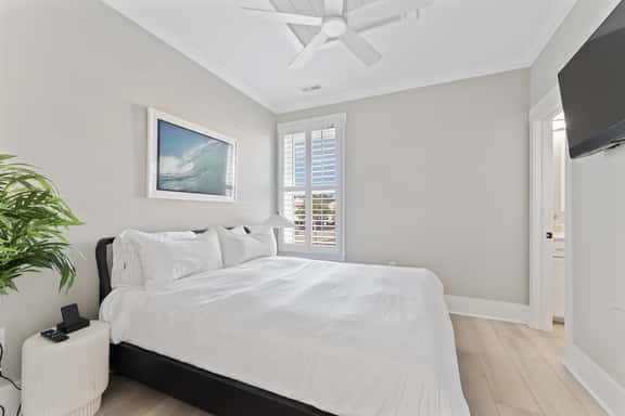 Pines Pines Landing - Image 1