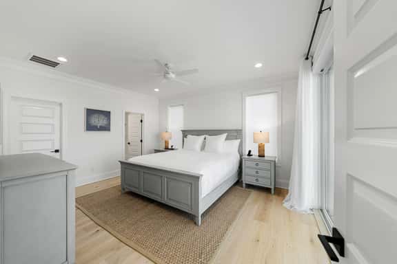 Summit Chic Tide - Image 1