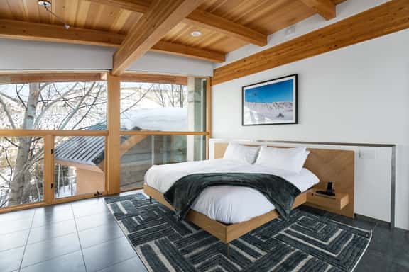 Sanctuary Shell Harborfront - Image 1