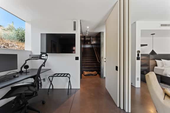 Cliffside Nest Cottage Seacliff - Image 1