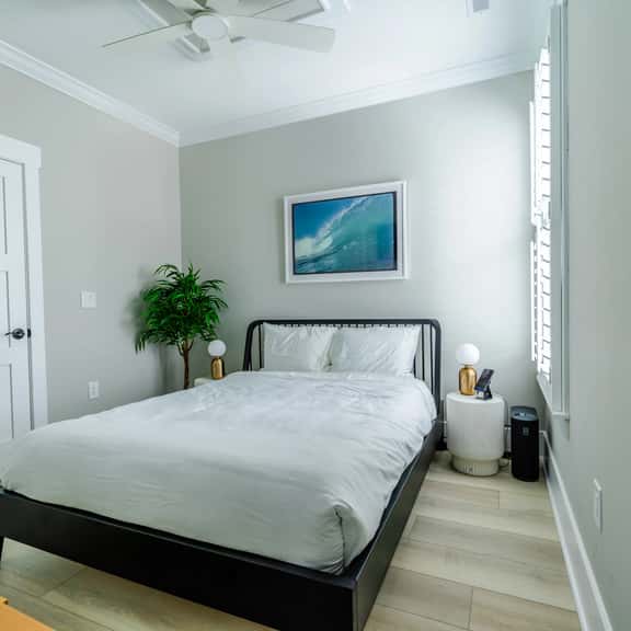 Grove Cliffside Seacliff Sands - Image 1