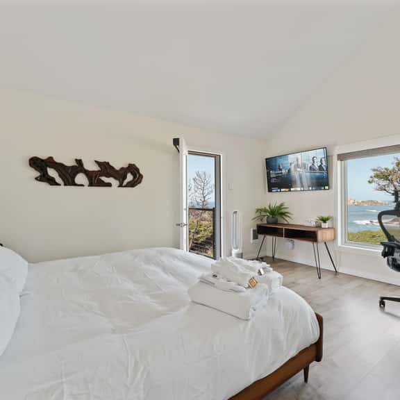 Landing River Loft Meadow - Image 1