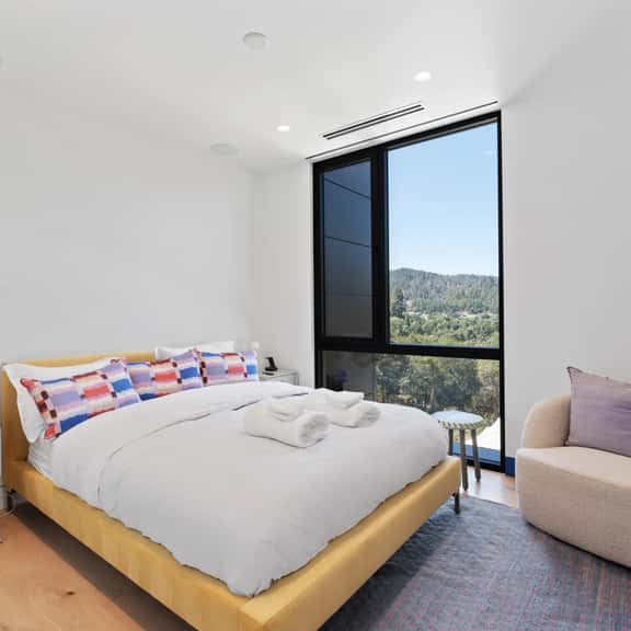Vista Skyline - Image 1