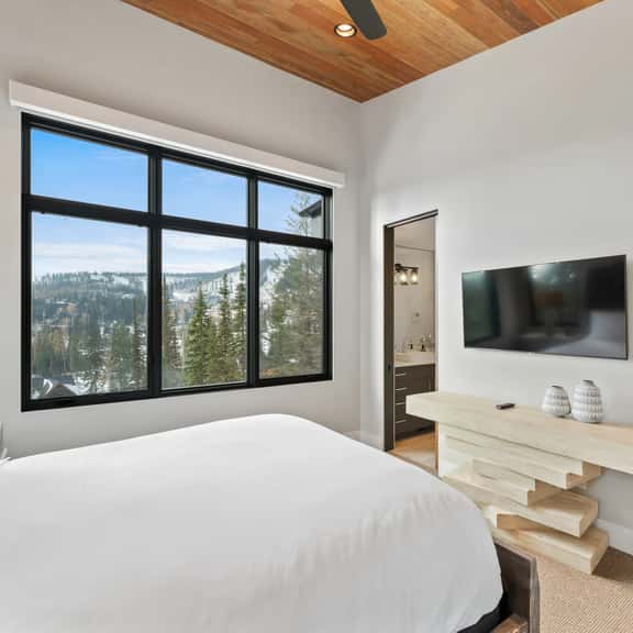 Pines Cottage Cascade Starlight - Image 1