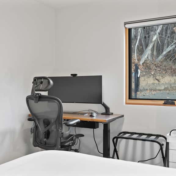 Landing Hideaway Nook - Image 1