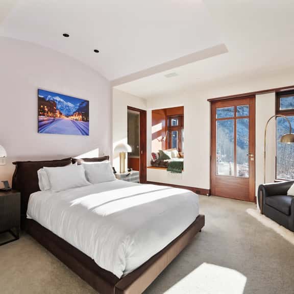 Bluestone Compass Creek - Image 1