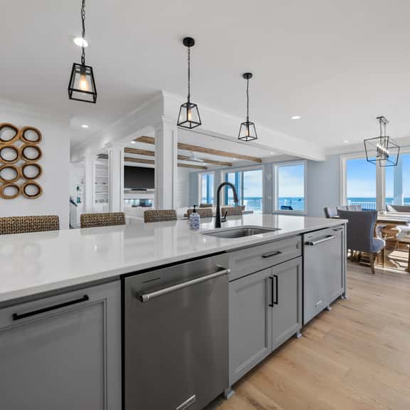 Fox Harborfront - Image 1