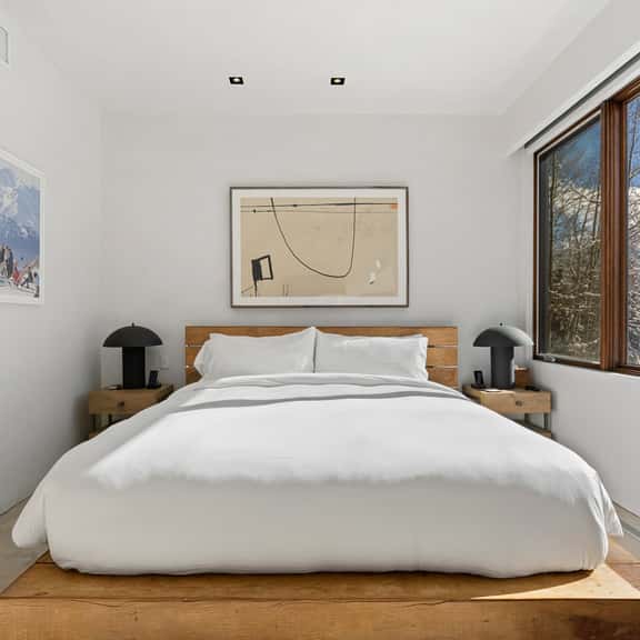Summit Beachside Eagle - Image 1