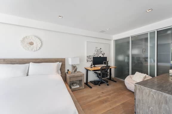 Skyline Modern - Image 3