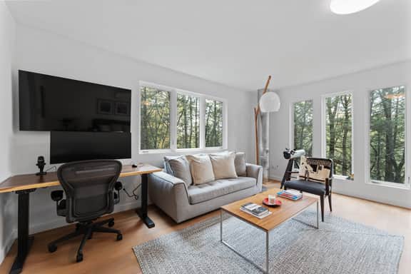 Cloudnine Manor Lake - Image 5