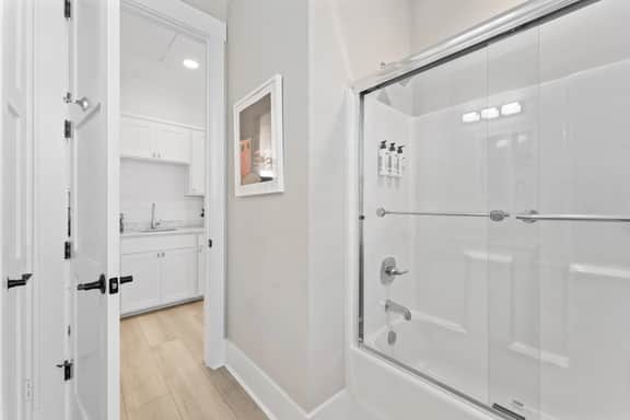 Orchard Terrace - Image 4