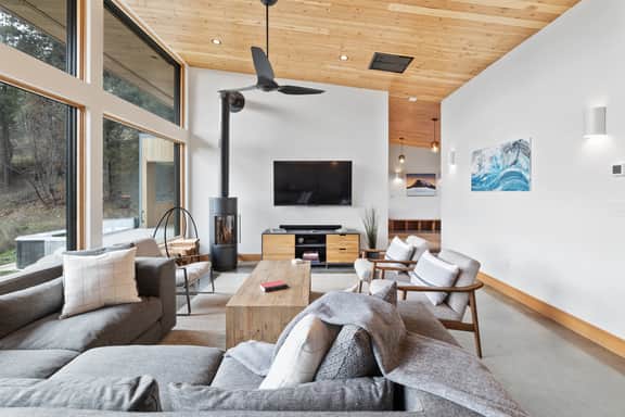Horizon Bluestone Bungalow - Image 5