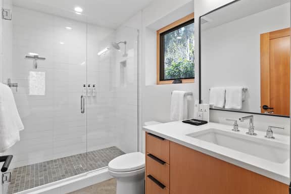 Lantern Maple Vista - Image 3