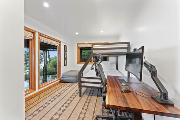 Sands Bluestone Falls Hideaway - Image 4