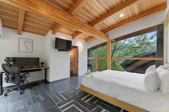 Peak Pearl Hideaway - Image 5