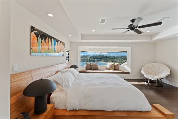 Hideout Eagle Harborview Chic - Image 1